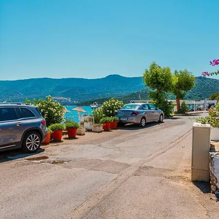 Fully Renovated 2Br Villa 100 Meters Beach Torba Villa Bodrum