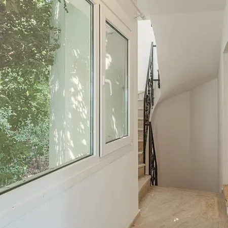 Fully Renovated 2Br Villa 100 Meters Beach Torba Villa *