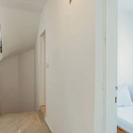 Villa Fully Renovated 2Br Villa 100 Meters Beach Torba *