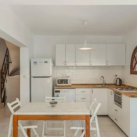 Villa Fully Renovated 2Br Villa 100 Meters Beach Torba Bodrum