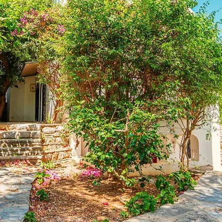 Fully Renovated 2Br Villa 100 Meters Beach Torba Willa